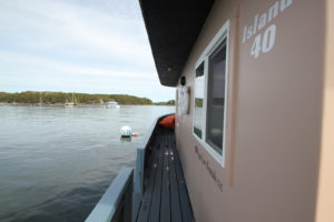charles andrew houseboat rental